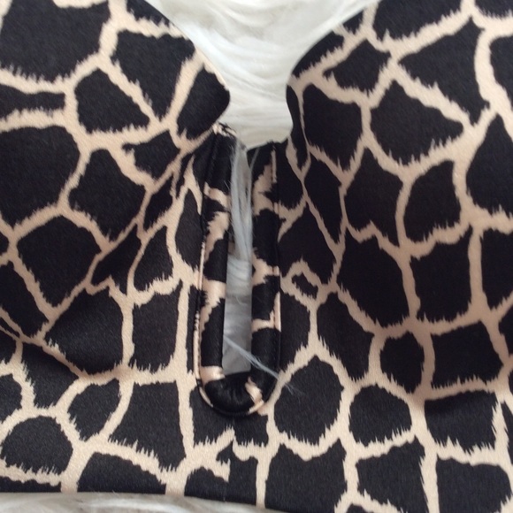 NWOT VS V Wire Giraffe Print Bandeau Top - Picture 4 of 6